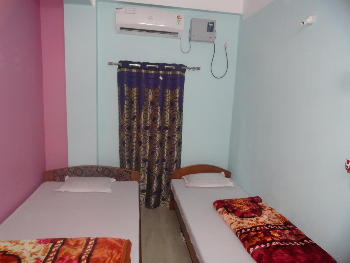 Hotel Kaustav Tezpur Dış mekan fotoğraf